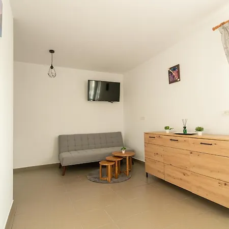 Gasthuis Casa Adrian 3*