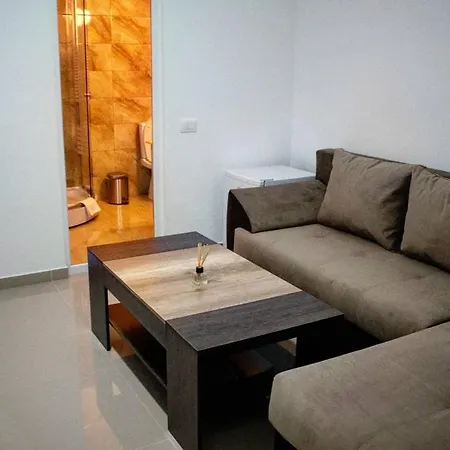 Casa Adrian 科尔布