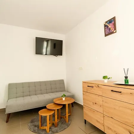 Casa Adrian 科尔布
