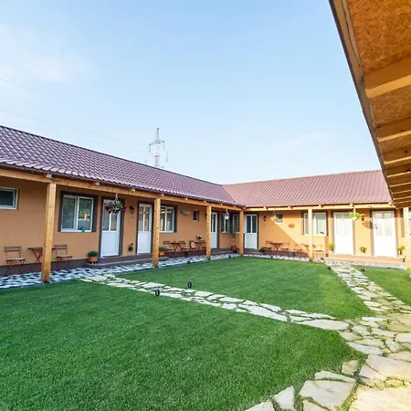 Casa Adrian 3*
