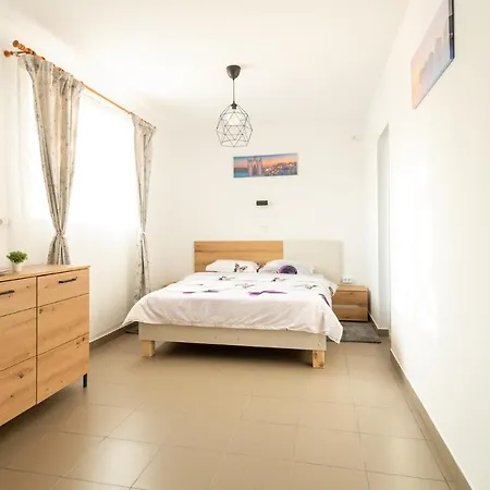 Affittacamere Casa Adrian