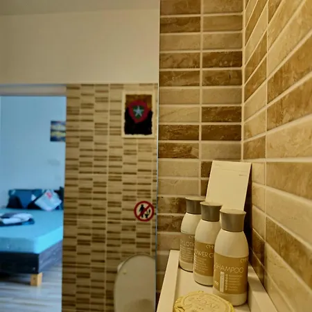 Casa Adrian 招待所 3*
