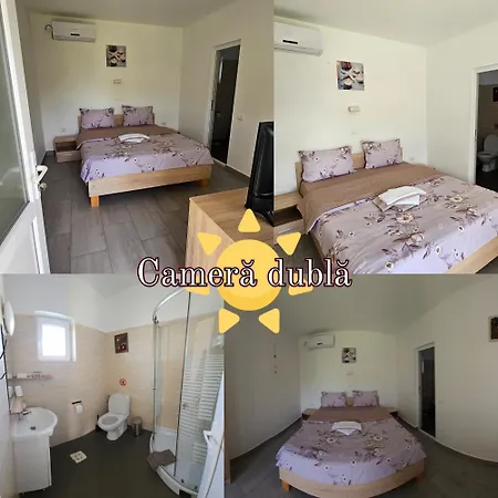 招待所 Casa Adrian 3*